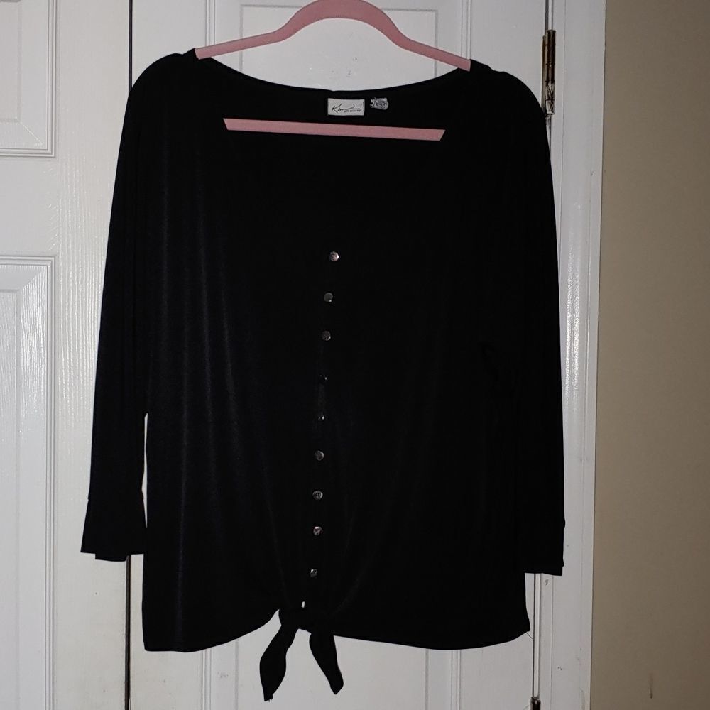 Kim Rogers  Woman  black button down knot hem long sleeve top Sz 2X NWOT